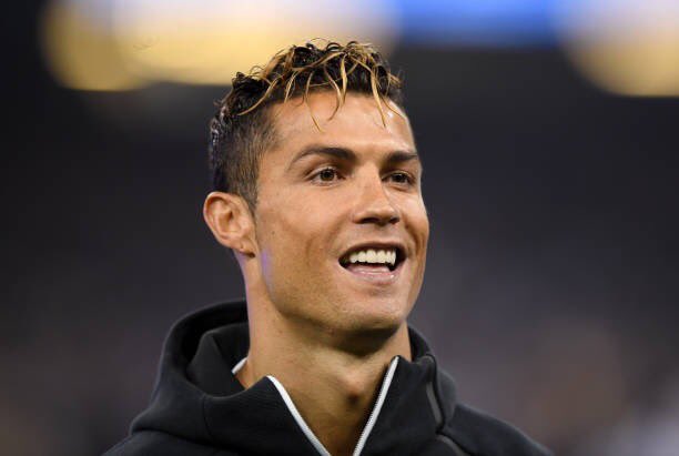 RM4Arab's tweet photo. رسمياً : كريستيانو رونالدو أول لاعب يسجل في ثلاث نهائيات مُختلفة بدوري أبطال أوروبا. https://t.co/mtmXNdeYfd