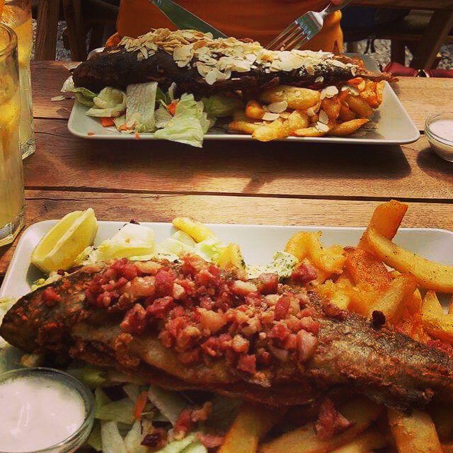 Nicoleboci's tweet photo. Eating healthy, eating fish 🐟👌😊 https://t.co/uVAL9Zxjuf