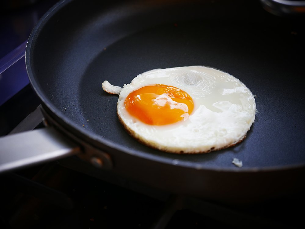 EatThisNotThat's tweet photo. I ate this many eggs for breakfast for 8 weeks and lost 65% more body weight: https://t.co/2SrIVeVb7f  #EatThisEgg https://t.co/628HCxA3NW