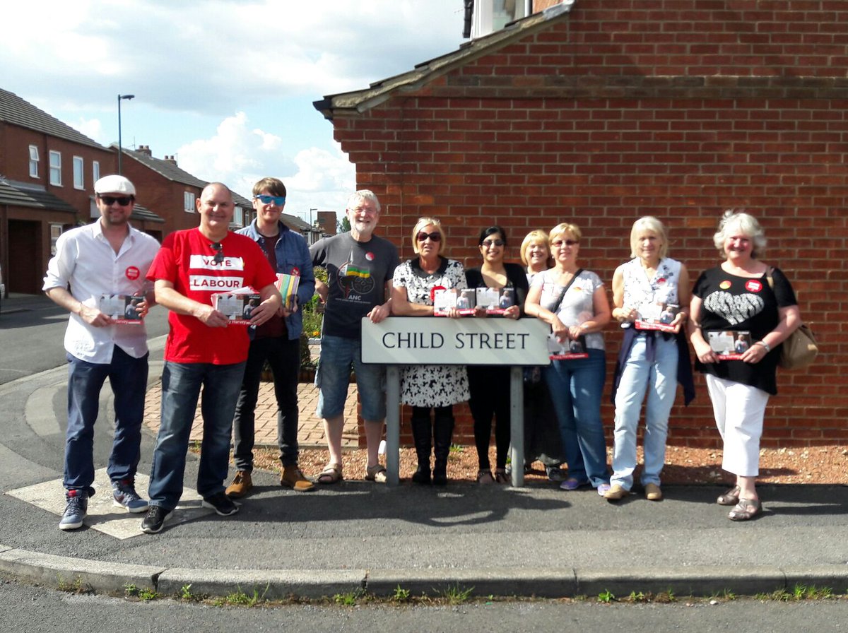 PeoplesMomentum's tweet photo. Lots of Momentum members out in Middlesbrough South and East Cleveland campaigning for @tracy_harvey and Labour today. #mynearestmarginal https://t.co/bYaV9hg0IL