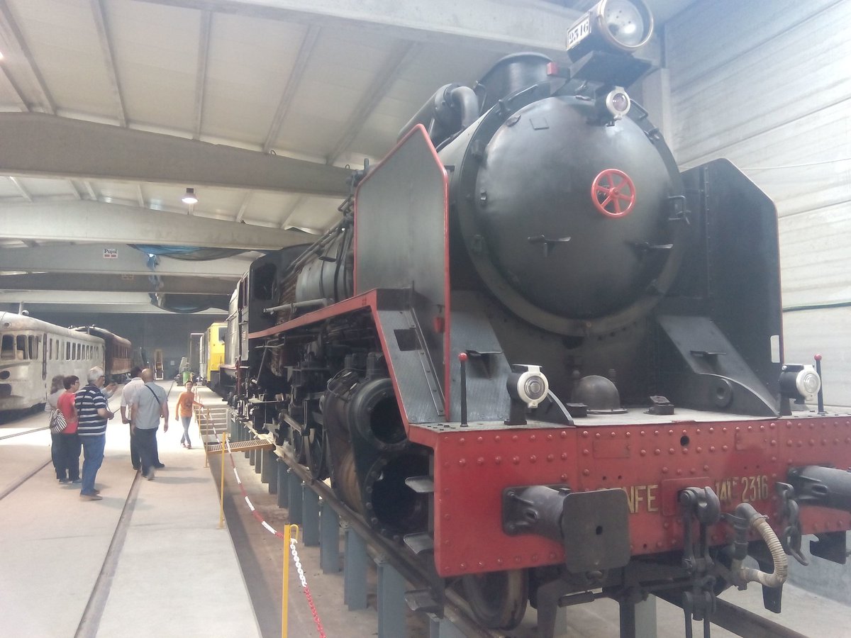 psanahuja's tweet photo. Disfrutant del dia de l'associacionisme. #DASC2017 #móralanova #appfi #museudelferrocarril https://t.co/GF16TUG1hR