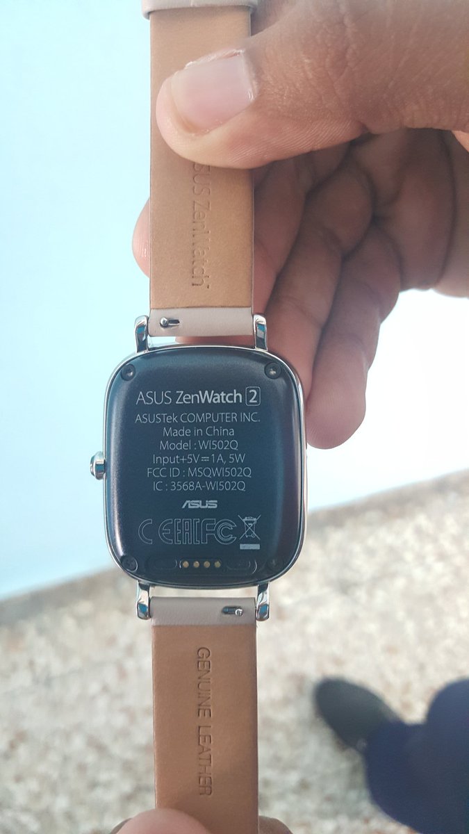 DifusionDeGamas's tweet photo. #NewVideo #Review #AsusZenWatch2 Haz Click en el #Link de mi #Bio ahí estará El #Nuevo #Video https://t.co/gRp9MGuf9E