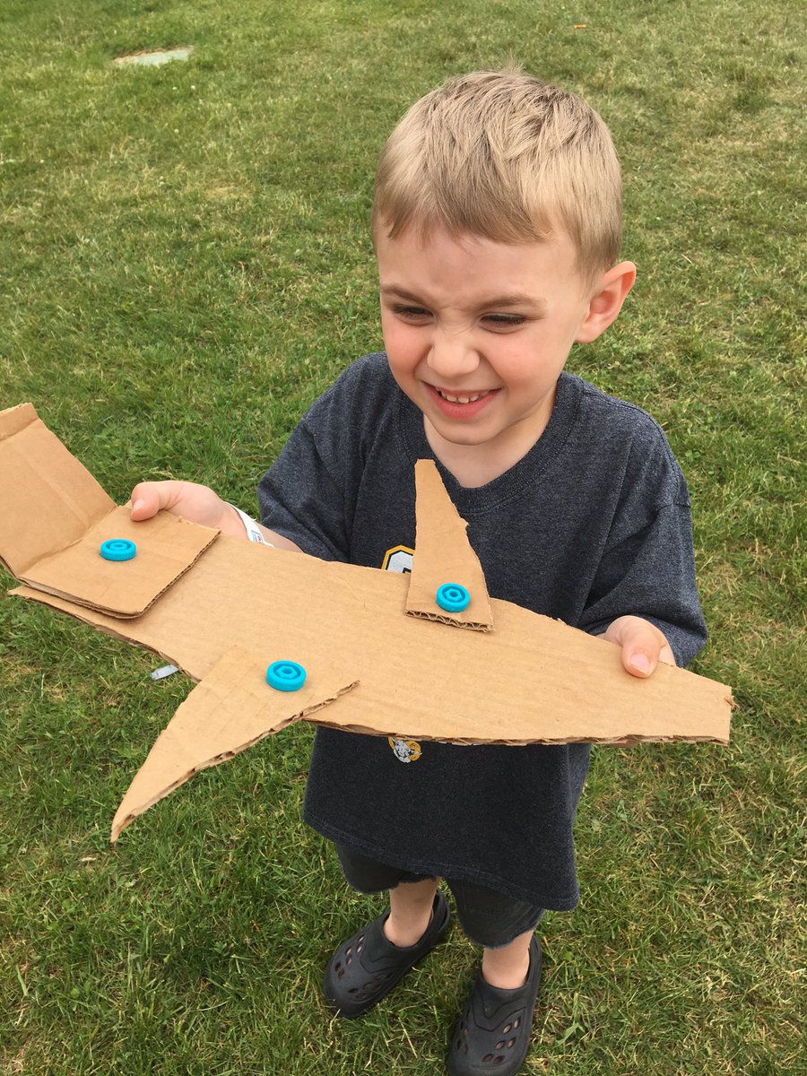MrsColeSTEM's tweet photo. #makerfaire https://t.co/32vLszIxkE