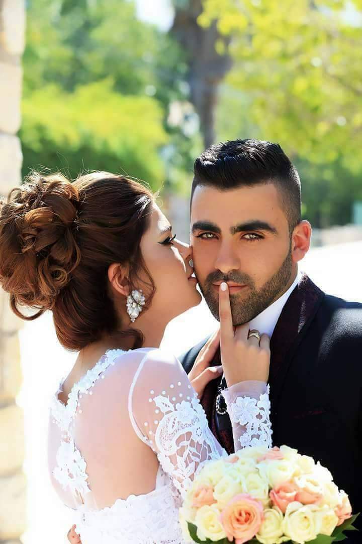 wdfyuur's tweet photo. أنت يا كلّ من أحبّ و أهوى 
في حنيني شعر و في الصمت نجوى
أنت في كلّ دقّة من فؤادي 
نغمات من خمرة الحبّ نشوى
و غناء مدلّة ينشر الحبّ 
صداه https://t.co/6ZOHINnAok