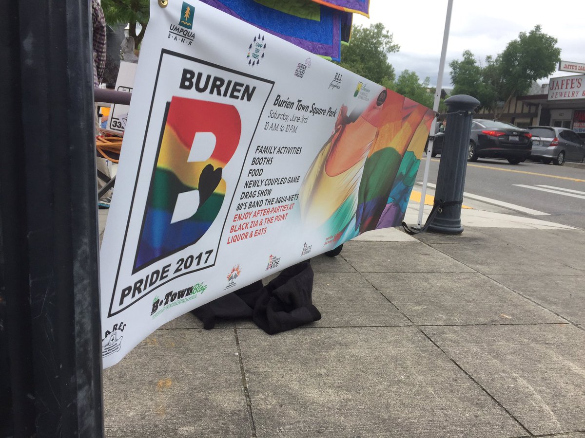 JJusseroKOTV6's tweet photo. 1st annual #BurienPrideFest going on now til 10pm in downtown @Burien @DiscoverBurien https://t.co/unhTm11M7N