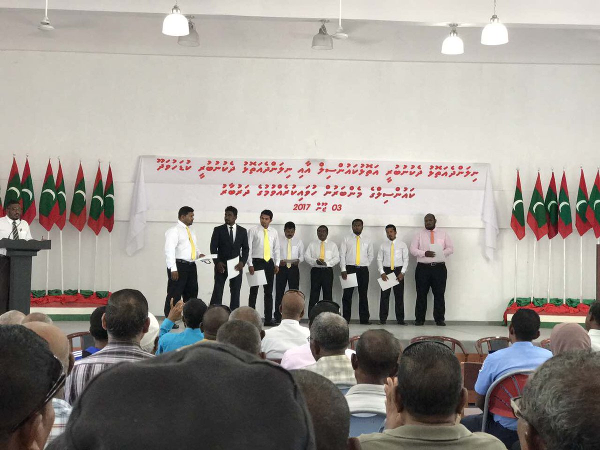 SAbduhrahman's tweet photo. 2017 ga mi libunu kamiyabu 2018 adhi 2019 ah dhemehettumah cauncilarun masakkay kohdhevvumah govalan. https://t.co/NGG11mK6tD