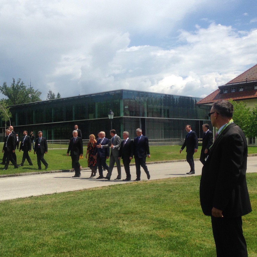 BarbaraSurk's tweet photo. #Serbia new president & ex-PM takes a distance from pack of W/ #Balkans leaders during stroll at #BrdoBrijuniProcess https://t.co/yGazf48Ih3