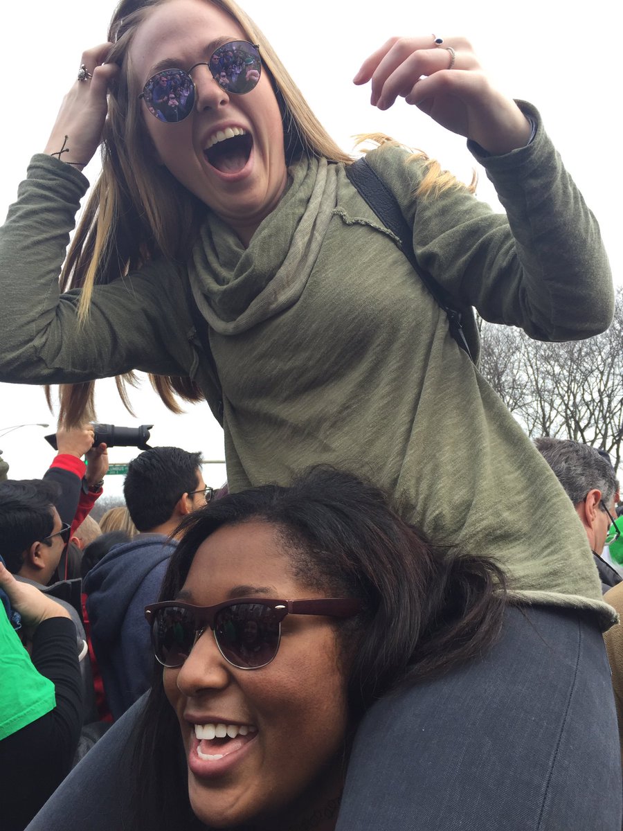 EWLIE's tweet photo. happy birthday to the best roommate &amp;friend I could of asked for freshman year. I seriously wouldn't of made it through w/o u! <3 u so much https://t.co/sbbjpJOX1H