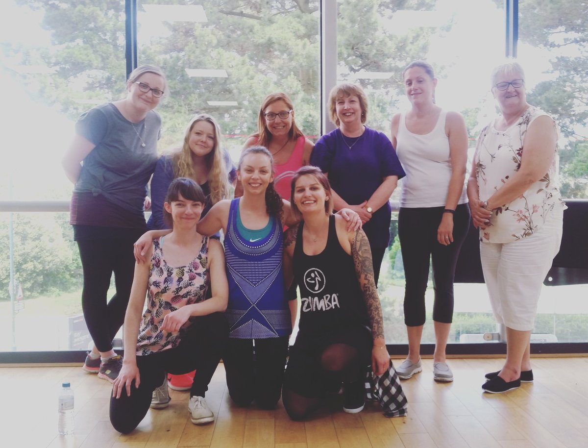Kiss her shes #Irish! Ellie and hens #riverdancing at her Irish #henpartydanceclass in #Bournemouth today! <a href="/CheerleadingCo/">Cheerleading Company</a> #cheercohens ☘
