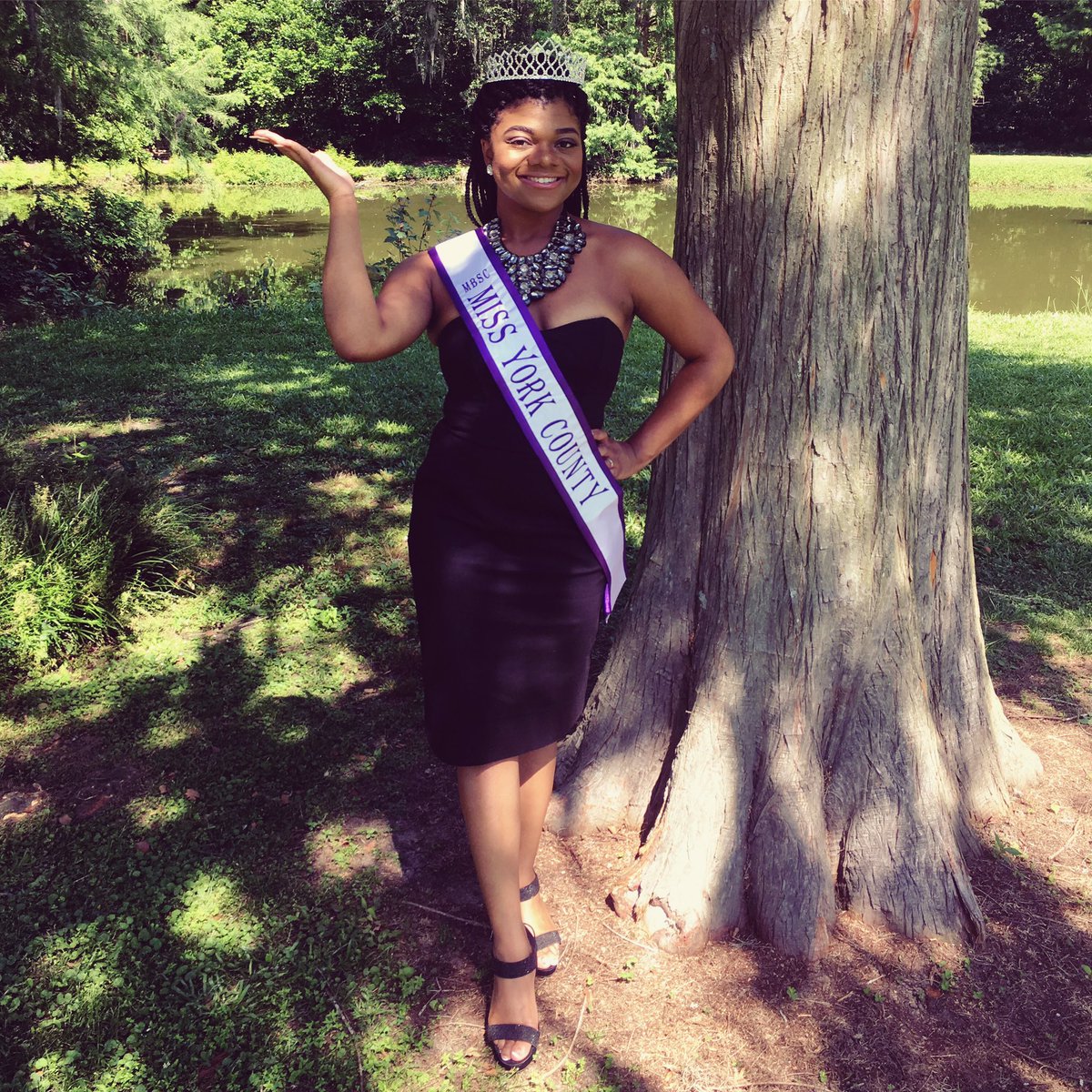 MissYorkCounty's tweet photo. Your Miss York County 2018👑 #MBSC #MissYC #IssaQueen https://t.co/Xf44hAXE6k