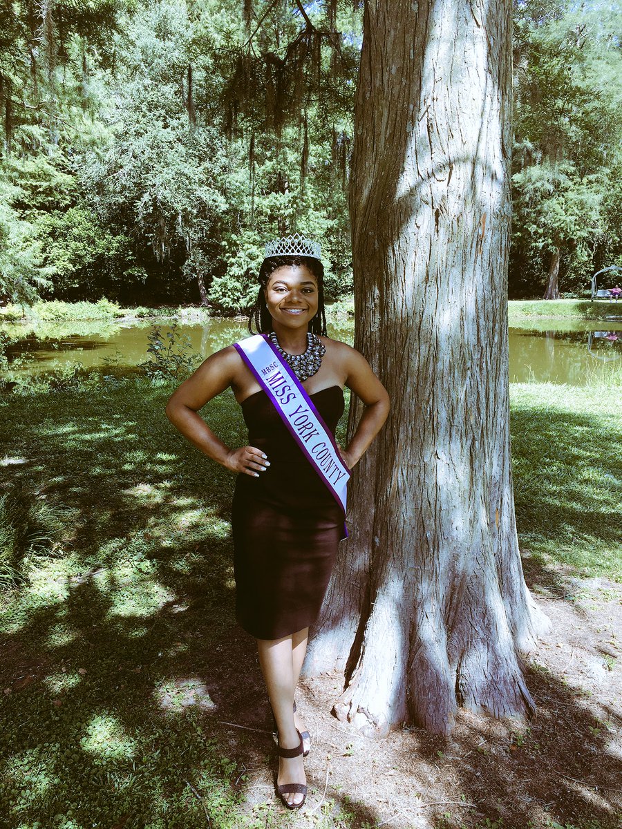 MissYorkCounty's tweet photo. Your Miss York County 2018👑 #MBSC #MissYC #IssaQueen https://t.co/Xf44hAXE6k