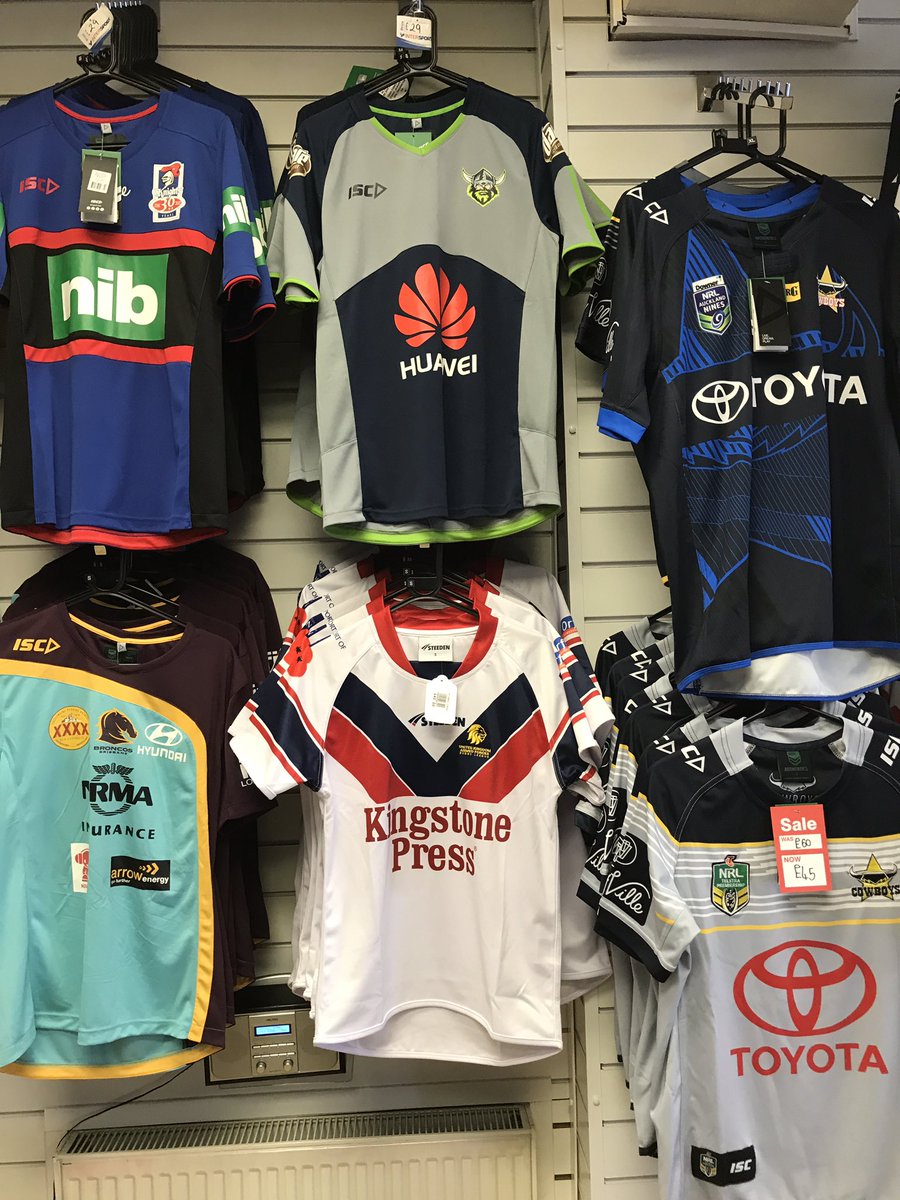 clakka7's tweet photo. UK Armed Forces RL shirt front and centre @AdvantageSport @ukafrugbyleague #ForTheRoar #UKAFRL https://t.co/VvingYIuQA