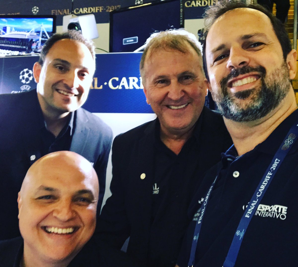 kbrall's tweet photo. A maior equipe de narração que vc respeita
#UCLfinal #cardiff #RoadToCardif #esporteinterativo https://t.co/oYqg7RXb5w