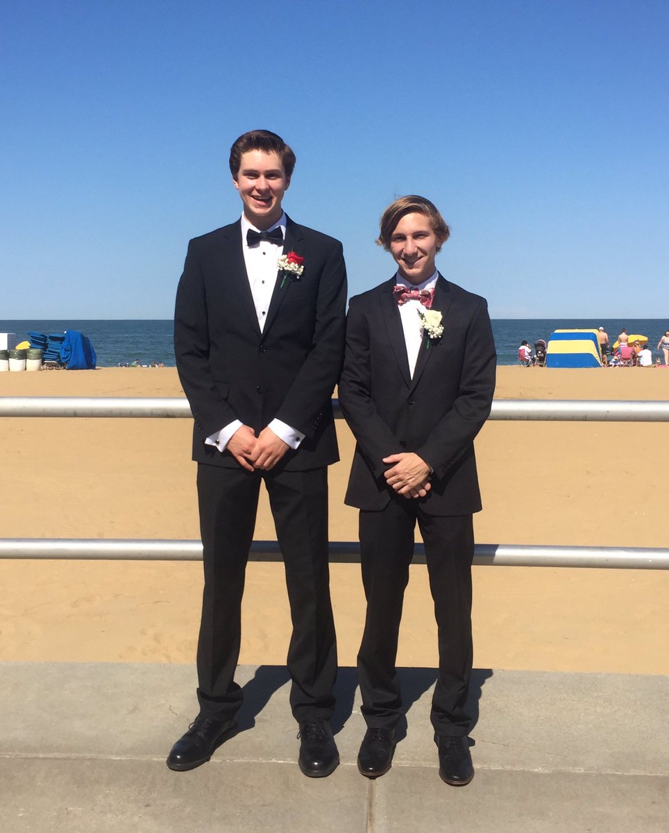 zachhollin's tweet photo. Nothing has changed https://t.co/4yLk5GgSqY