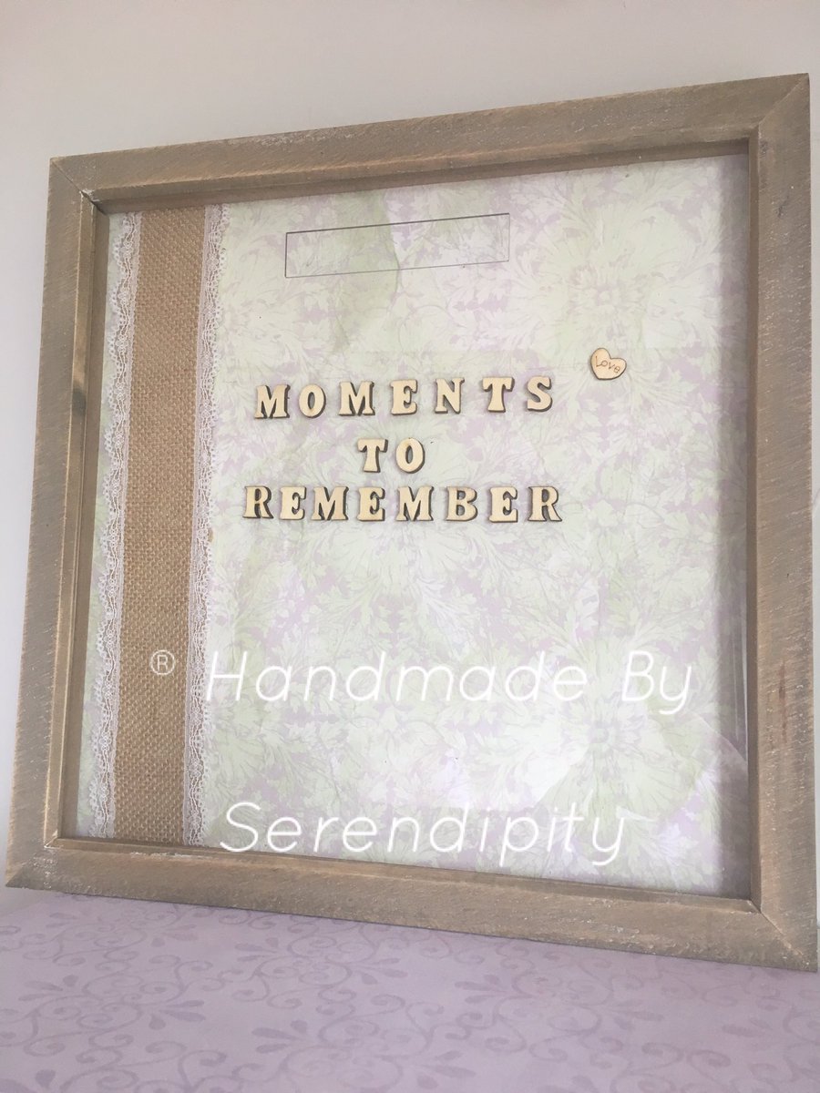 GiftSerendipity's tweet photo. #crafts #handmade #frame #madewithlove #smallbusiness #memoryframe #momentstoremember #memories #family https://t.co/HW0ao5NJqc