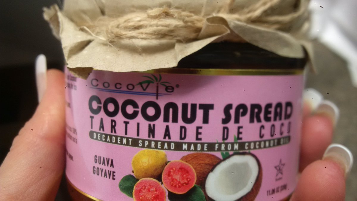MKGfitness's tweet photo. Happy healthy #coconut weekend @OntScienceCtr #wellnessbusinesssummit @COCOVIEnaturals @cocofestcanada https://t.co/1ryafDQl5w