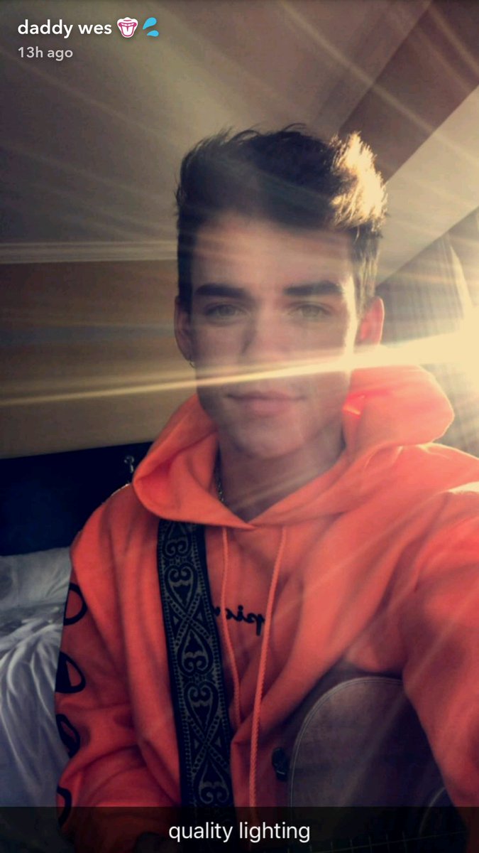 wesleytuck3r's tweet photo. Wes on Snapchat today https://t.co/hneiGIC3DQ