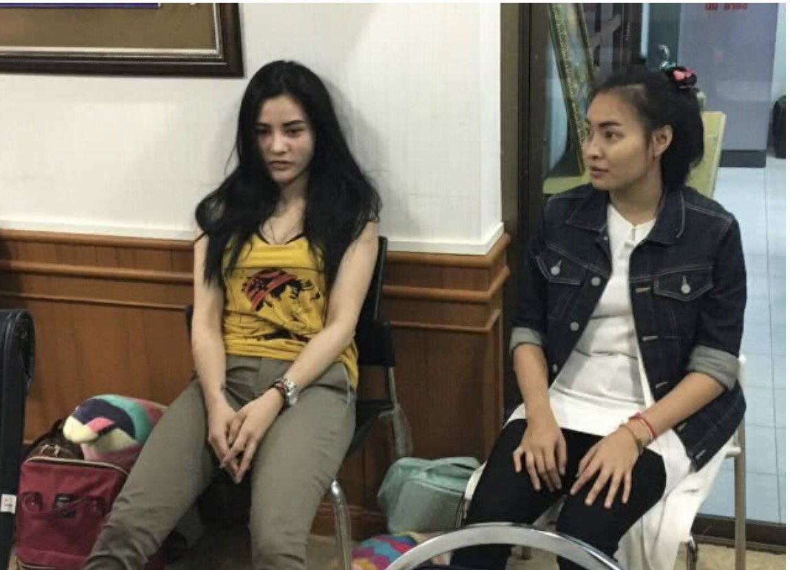 thapanee3miti's tweet photo. สอบสวนเปรี้ยวและ 3 ผู้ต้องหาที่ตม.เชียงราย @Kitti3Miti https://t.co/tSPnp6TK7d