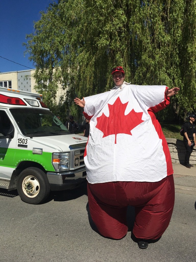 StuntVent's tweet photo. At the @BreadNHoneyFest! Always a bit ominous being put in front of the first aid folks but they said they'd patch me up if I sprung a leak! https://t.co/78HRXcAe9U