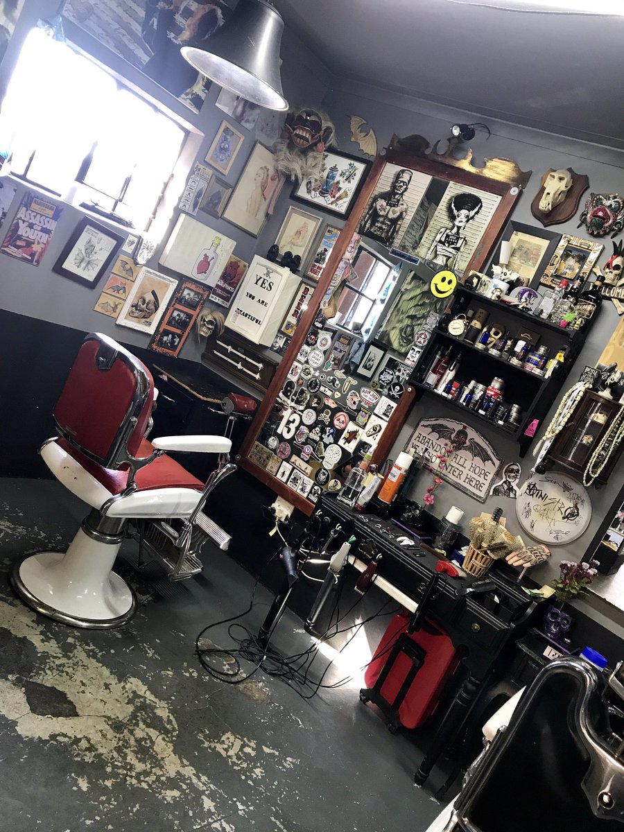 MsLeloB's tweet photo. #InterestingSpaces Freedom Hair in Melville #localguidesZA https://t.co/C1F5tZ9J1f