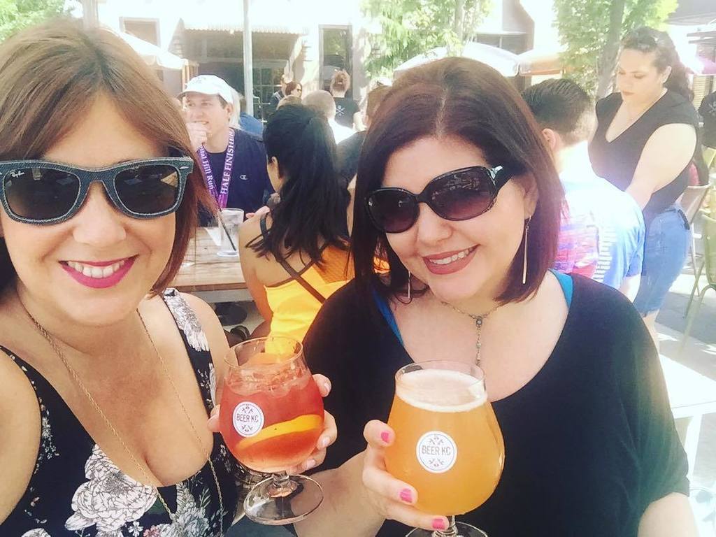 jencoleICT's tweet photo. Brunch fun with the bestie @socialjewelsict in lovely @westport_kc! | #igkansascity #brunch #weekendvibes #handsupfortheweekend #westportkc… https://t.co/w3jHP2QTz7