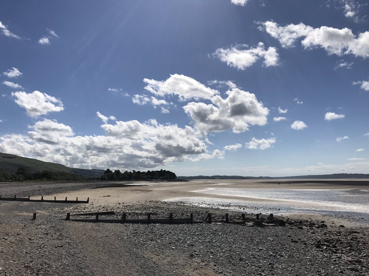 catrin121's tweet photo. Nothing like having the beach to yourself #northwales #dogwalks https://t.co/wLLCCEGtoA