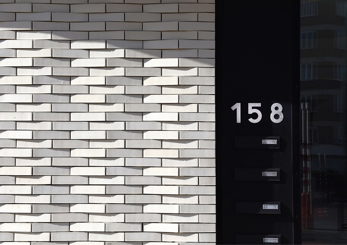 Estel_Service's tweet photo. ¿Conoces #NAVEZ? Es un #edificio de viviendas sociales situadas en #Bruselas #Belgica https://t.co/ga5KUfUMeq vía @TectonicaBlog https://t.co/ocPgI2CfAH