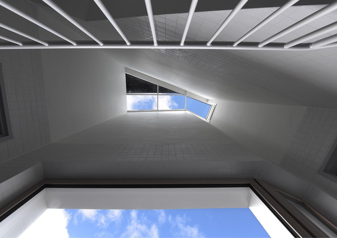 Estel_Service's tweet photo. ¿Conoces #NAVEZ? Es un #edificio de viviendas sociales situadas en #Bruselas #Belgica https://t.co/ga5KUfUMeq vía @TectonicaBlog https://t.co/ocPgI2CfAH