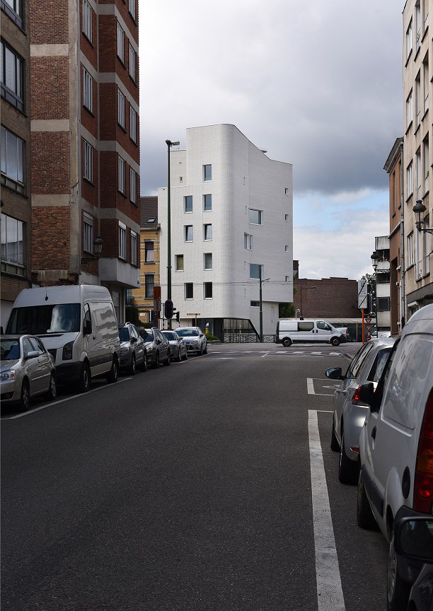 Estel_Service's tweet photo. ¿Conoces #NAVEZ? Es un #edificio de viviendas sociales situadas en #Bruselas #Belgica https://t.co/ga5KUfUMeq vía @TectonicaBlog https://t.co/ocPgI2CfAH