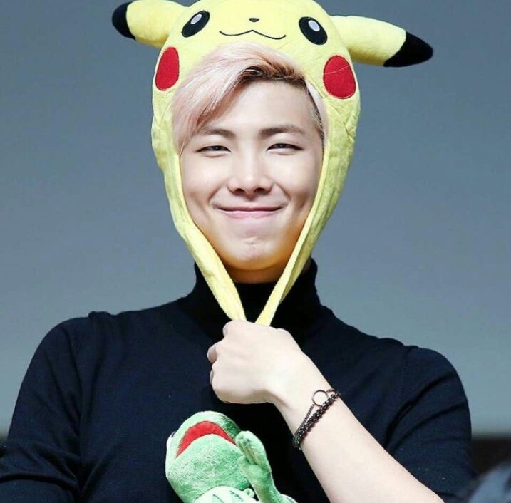 redgoldenmorni1's tweet photo. We love you Rap Monster @BTS_twt
#BTSWEE https://t.co/7NxSjiRWx3