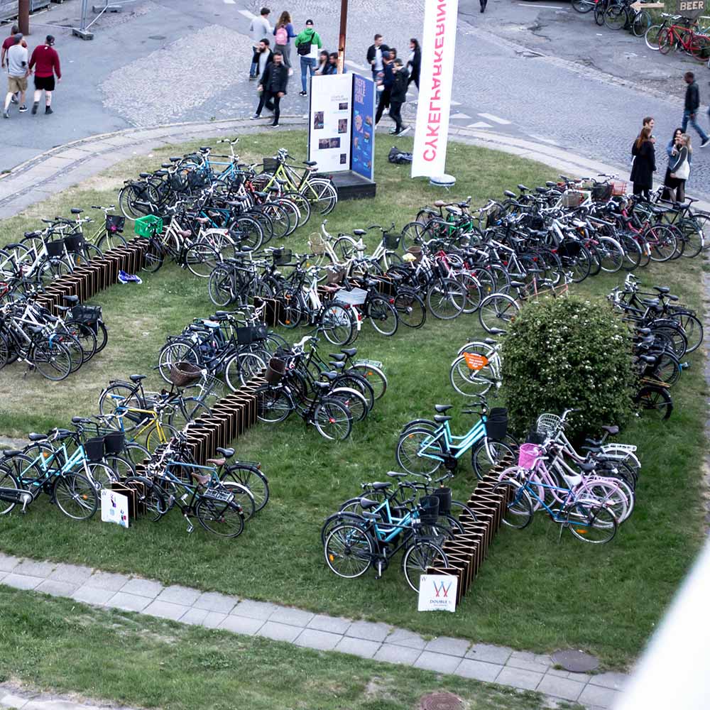 doubleubike's tweet photo. Last night at @cphdistortion Ø 2017, @doubleubike was there! Find us again tonight if you come by bike. #distortioncph #refshaleøen https://t.co/1tXbNtIM9f