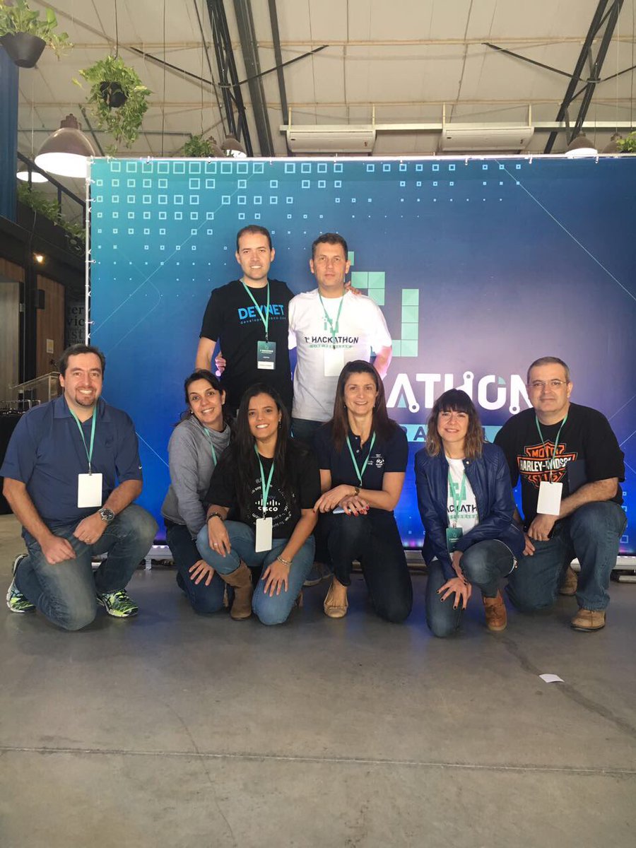 vusecurity's tweet photo. ¡VU presente!  #hackathonciab #cisconohackathonciab Creatividad, innovación y emprendedorismo @Cisco_LA  @ciscoconosur https://t.co/BGyr9lD6k9