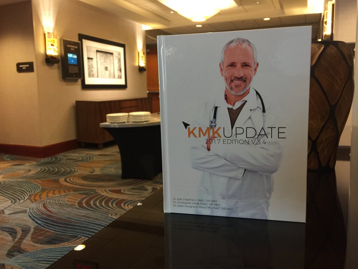 KMKOptometry's tweet image. 📖 2017 #KMKUpdate - By ODs for ODs  - Full of Clinical Pearls 👁️💊🧠✅#KMKoptometry #optometryeducation Learn More:  optometryboardsreview.com/product/kmk-up…
