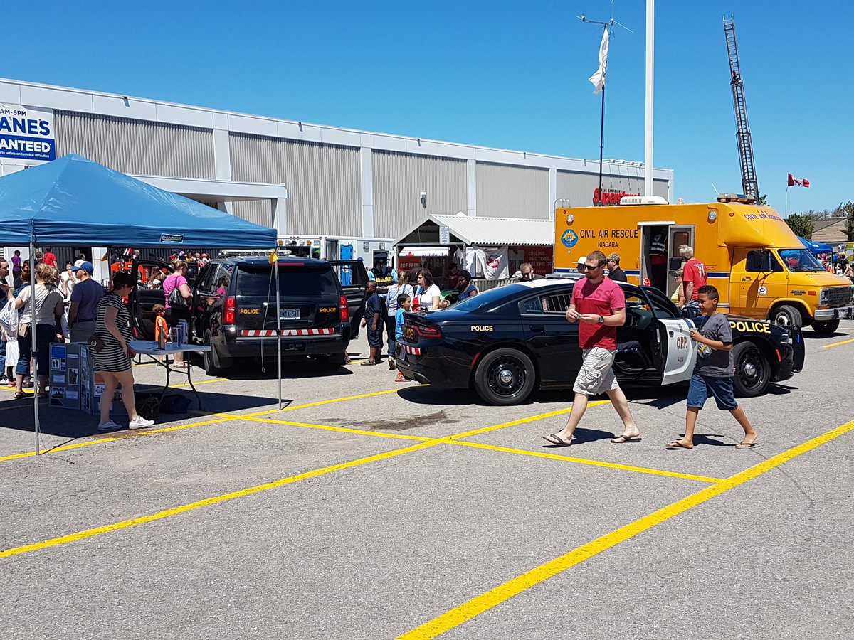 FireChiefSeth's tweet photo. Great day for the community #Funfest at Real Canadian Superstore @SC_FireServices #ThoroldFES https://t.co/iKD99fViAF