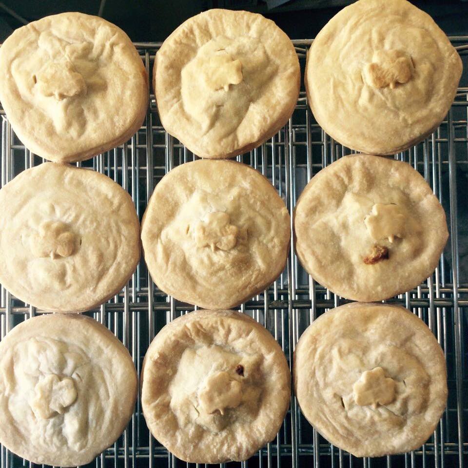 Here we come #Halifax! Donair lovers unite for all things donair today 2-4 👍🏽 Find us <a href="/RelishHRM/">RelishGourmetHalifax</a> for sliders, chips &amp; pies of course.
