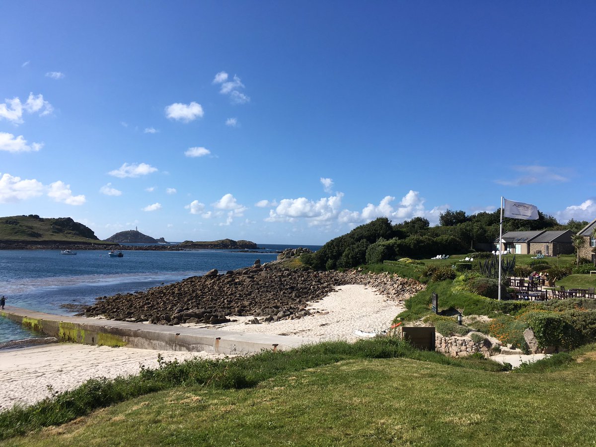 Philip__Burgess's tweet photo. Thanks for a lovely welcome from the @KarmaResorts team #karmastmartins #scillys can't believe I'm still in England... π΄βοΈ https://t.co/L9hOblKxat