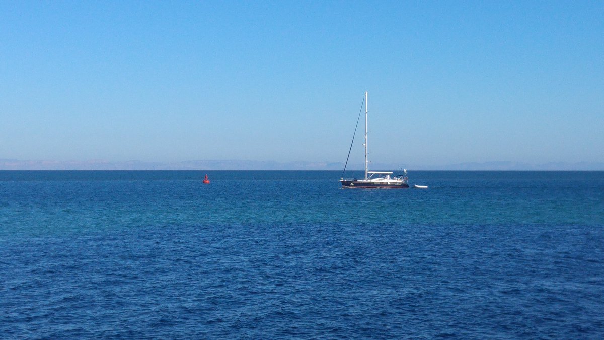Libis301's tweet photo. Y en el paseo de hoy... La mar estaba serena, serena estaba la mar! #lapazbcs #goodvibes #maleconeando https://t.co/UtJh9rX43J