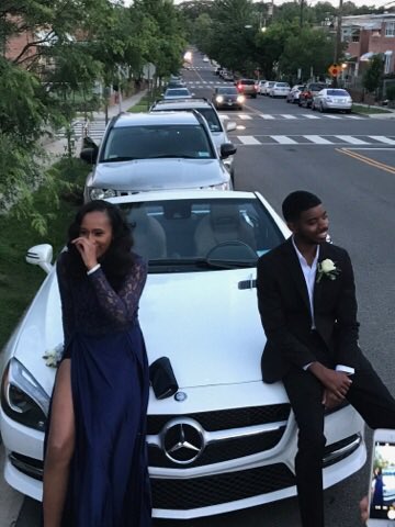 moneyE4J's tweet photo. ONLY WENT TO TAKE PICS ๐#TechProm2k17 https://t.co/9GMCX29k4s