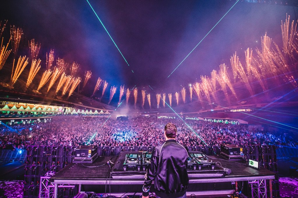 Мир лучших саундтреков. Тиесто фестиваль. Мир лучших саундтреков. Самые музыкальные. Мир лучших саундтреков.