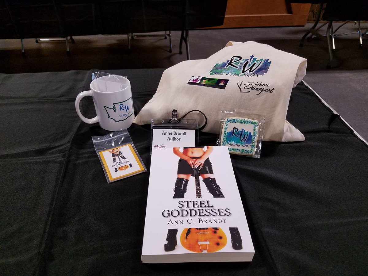 AnnBrandtWrites's tweet photo. Excited for my 1st #author event today - Noon-4pm #WithinSoDo in #Seattle. Come say hi! #rwsea17
#amwriting #amreading #amgreeting https://t.co/hlef9EUb7r