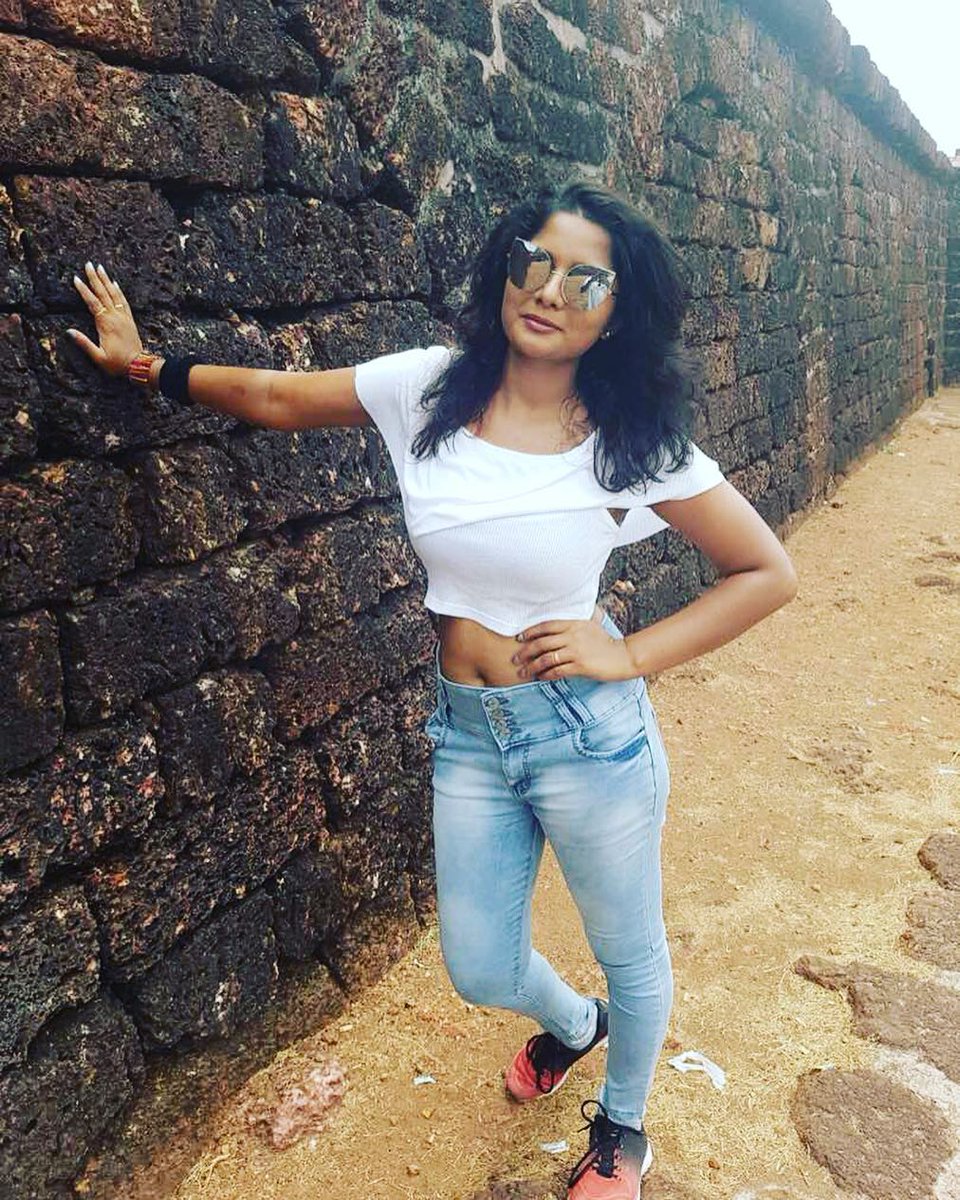 MathumilaFans's tweet photo. @mathumila10 cutty in Goa 😘😘😘 https://t.co/DUgSbzkWZi