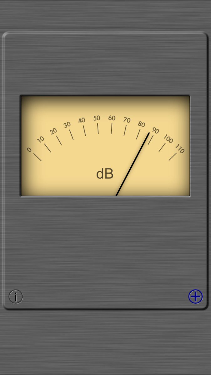 DEIVITDEEJAY's tweet photo. Coooomo está la pista ya xd !!! #Musikon a topeee #90Db https://t.co/BhZc08Ctil