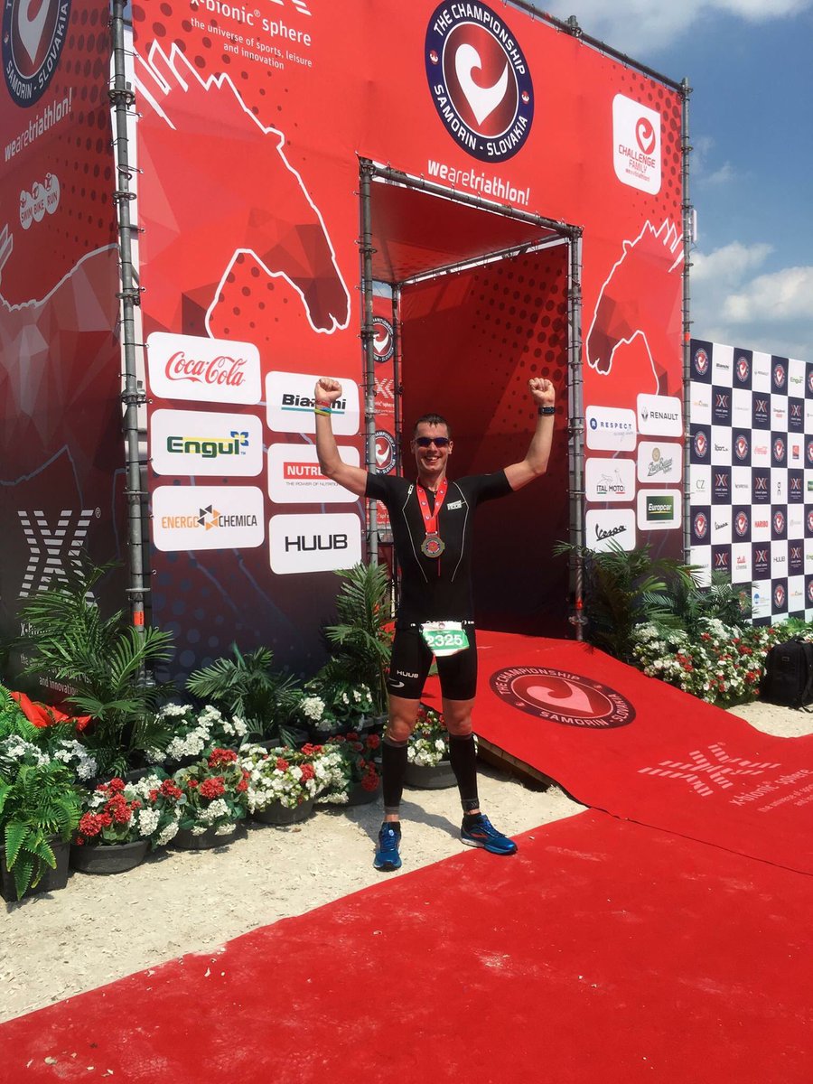 SVB_NL's tweet photo. @UkTriChat finished the @Challenge_Famil Championships in 4:27:12 new PB, 29 overall ( excluding 37 pros ( 66th )),
7/55 AG -> well chuffed! https://t.co/tC4A7pjKGS