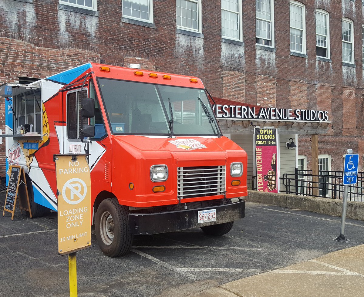 Open Studios at <a href="/WesternAveArts/">Western Avenue | Studios & Lofts</a> plus yummy lunch from the shiny new <a href="/EmpanadaDada/">Empanada Dada</a> truck!