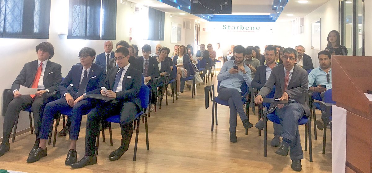 tripodimaria's tweet photo. A #Crotone X #Hera2017! Bellissimo pomeriggio di #militanza nella mia terra! Con il saluto speciale del #PresidenteBerlusconi! GrazieDiCuore https://t.co/9OWqsTEUfw