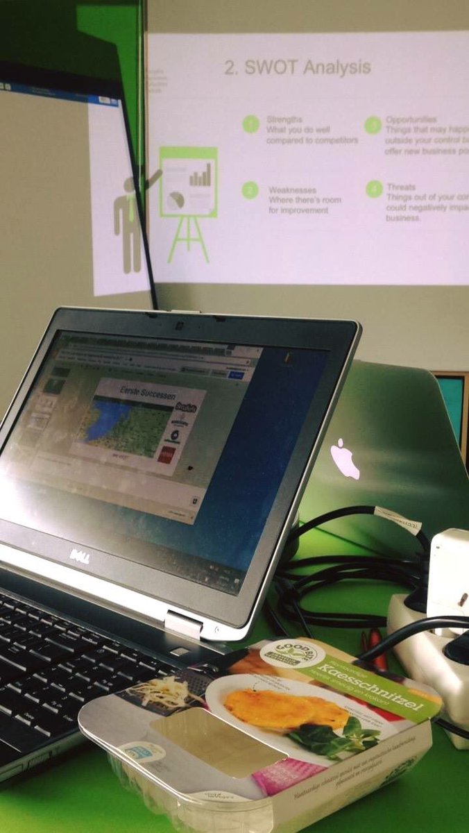 jolandadane tweet media