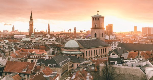 VisitCopenhagen's tweet photo. With the tower of @Nikolajkunsthal opening later this year, here's our guide to #Copenhagen's best vantage points:  https://t.co/JU7cKL0DbD https://t.co/OnhCCBbXZZ