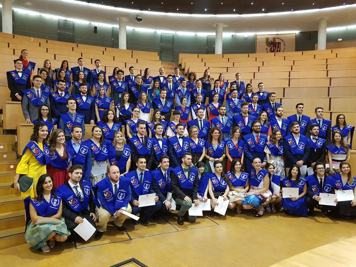 ccaaUMH's tweet photo. 2 Junio 17: Acto Graduación de la 4° Promoción @biotecUMH y @ccaaUMH ¡Gran día para la Facultad de Ciencias Experimentales! @UniversidadMH https://t.co/WQx5aYclO3