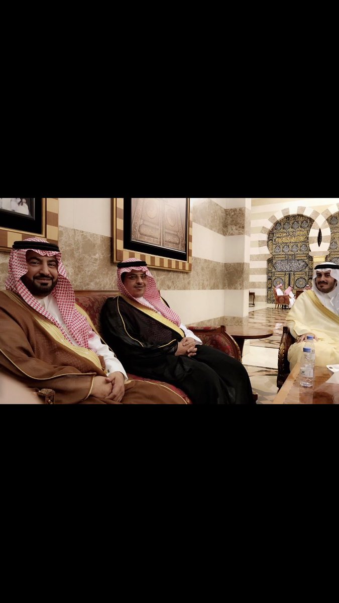 thabbt's tweet photo. في ضيافة الامير خالد الفيصل ال سعود مع الشيوخ نايف العليمي والدكتور محمد بن مران ال قويد@abo_moran @GBB_G2 https://t.co/U0JzJt8jsn