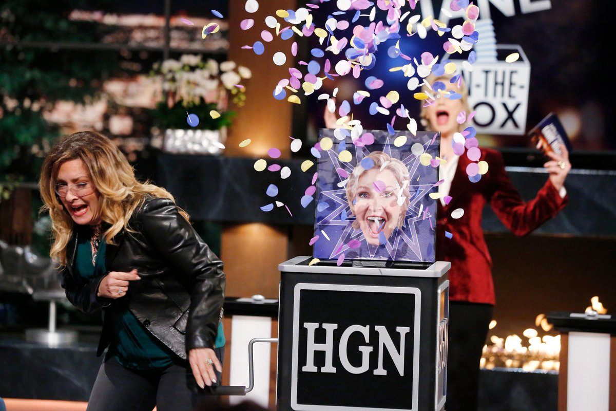 NBCGameNight's tweet photo. The games are returning soon! Who's excited for the #HollywoodGameNight Season 5 premiere Thursday, June 22 at 8/7c? https://t.co/j8fzFKqCAk